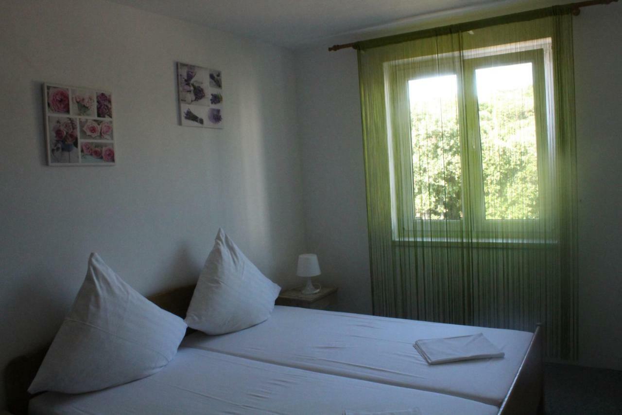 מאנדרה Apartments Baka Jelka מראה חיצוני תמונה